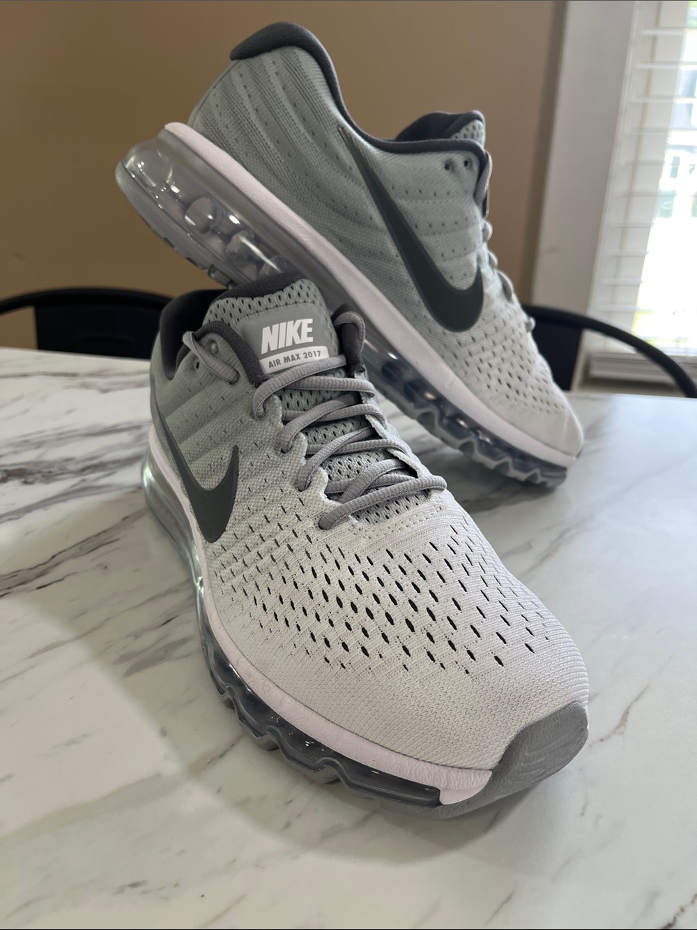Nike Air Max 2017 Men's Athletic Shoes - Light Gray/ Sage Green